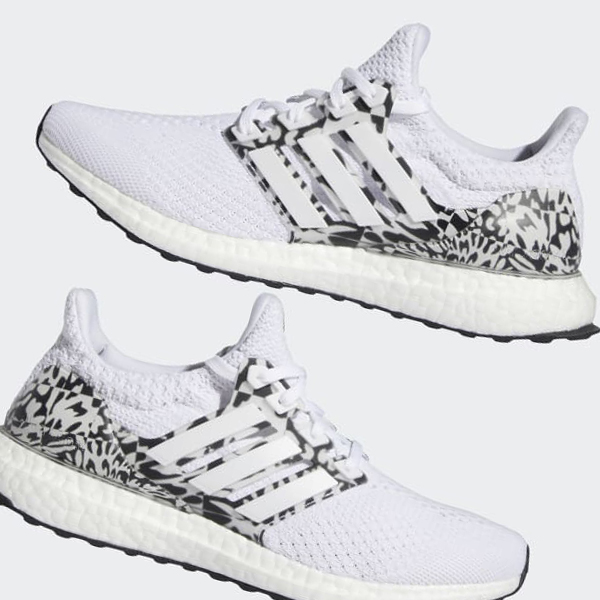 Zapatillas Adidas Ultraboost 5 DNA Mujer Chile Blancas - UDVHLP769