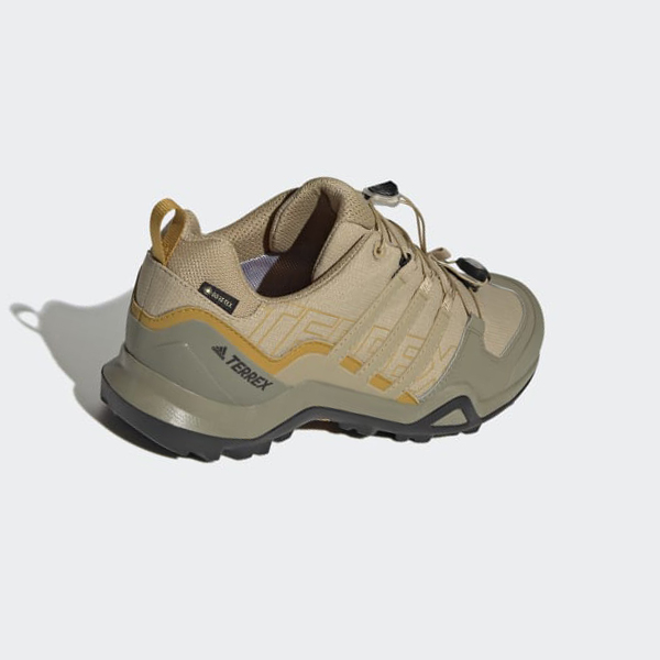Zapatillas Trekking Adidas Terrex Swift R2 GTX Hombre Chile Beige - QUYNOR314